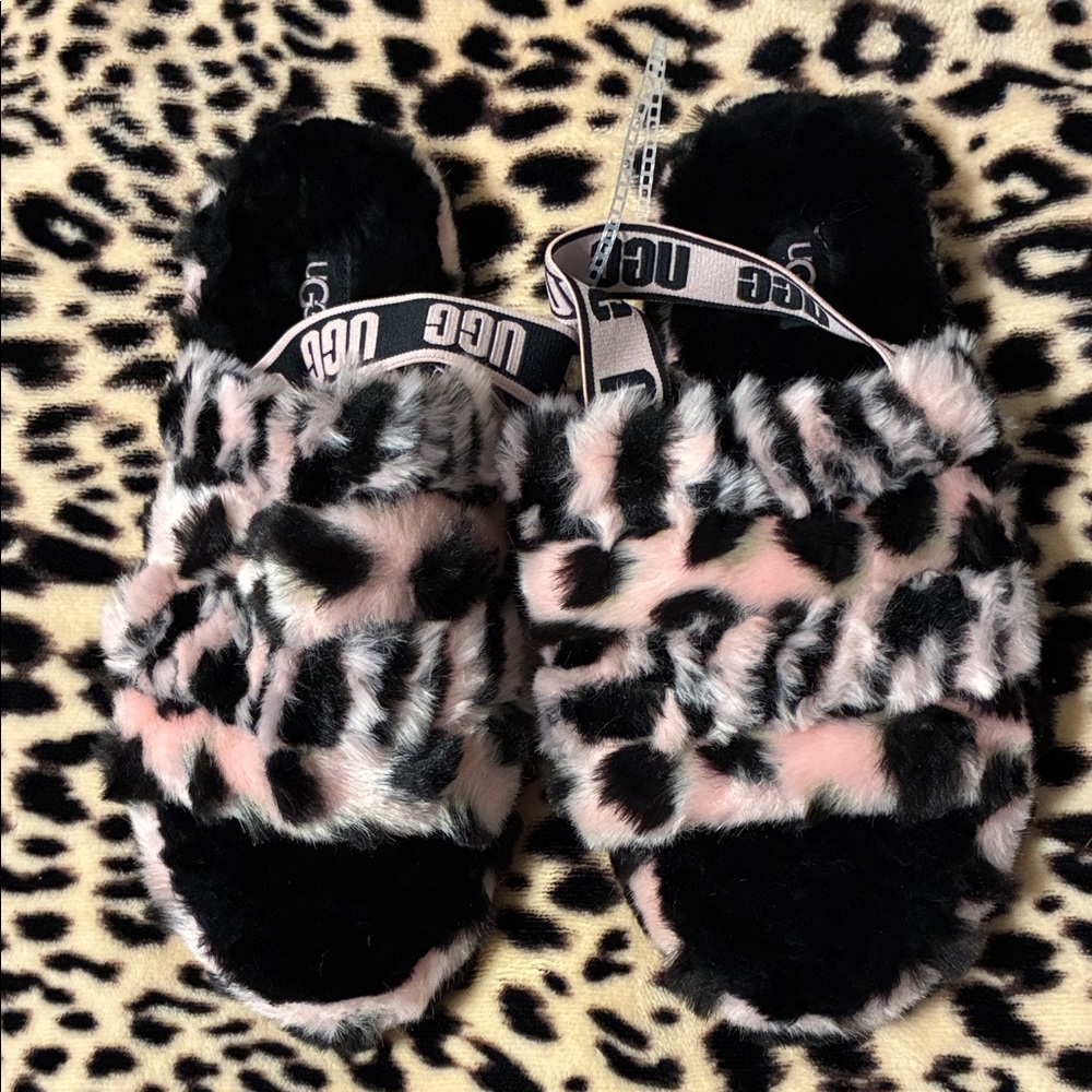 🎀 UGG Animal Print Fluffy Slides 🎀